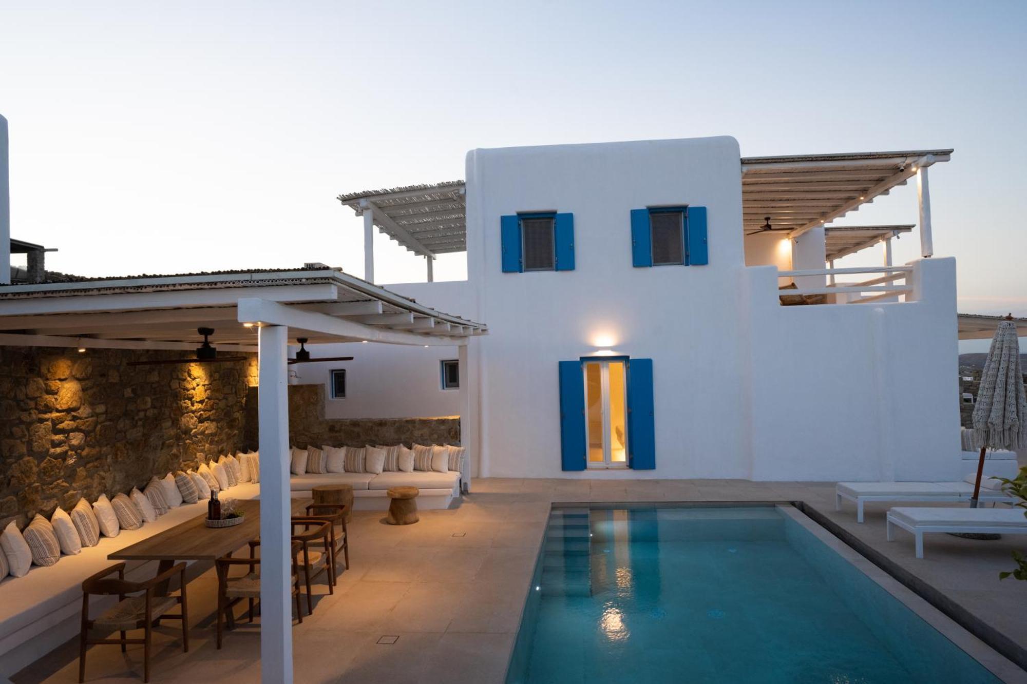 Villa Sunrise - Sea View Private Pools *