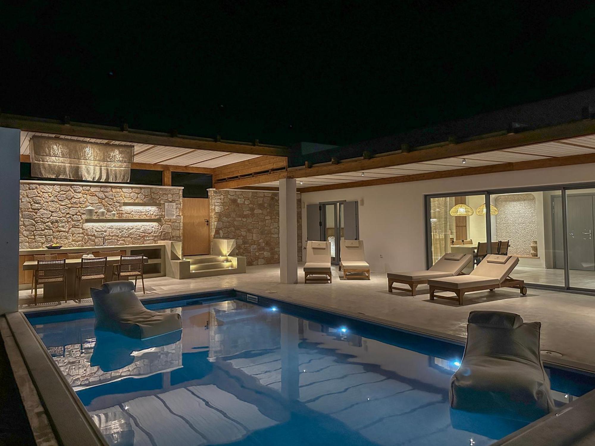 Villa Adriana Luxury Adamantas (Milos)