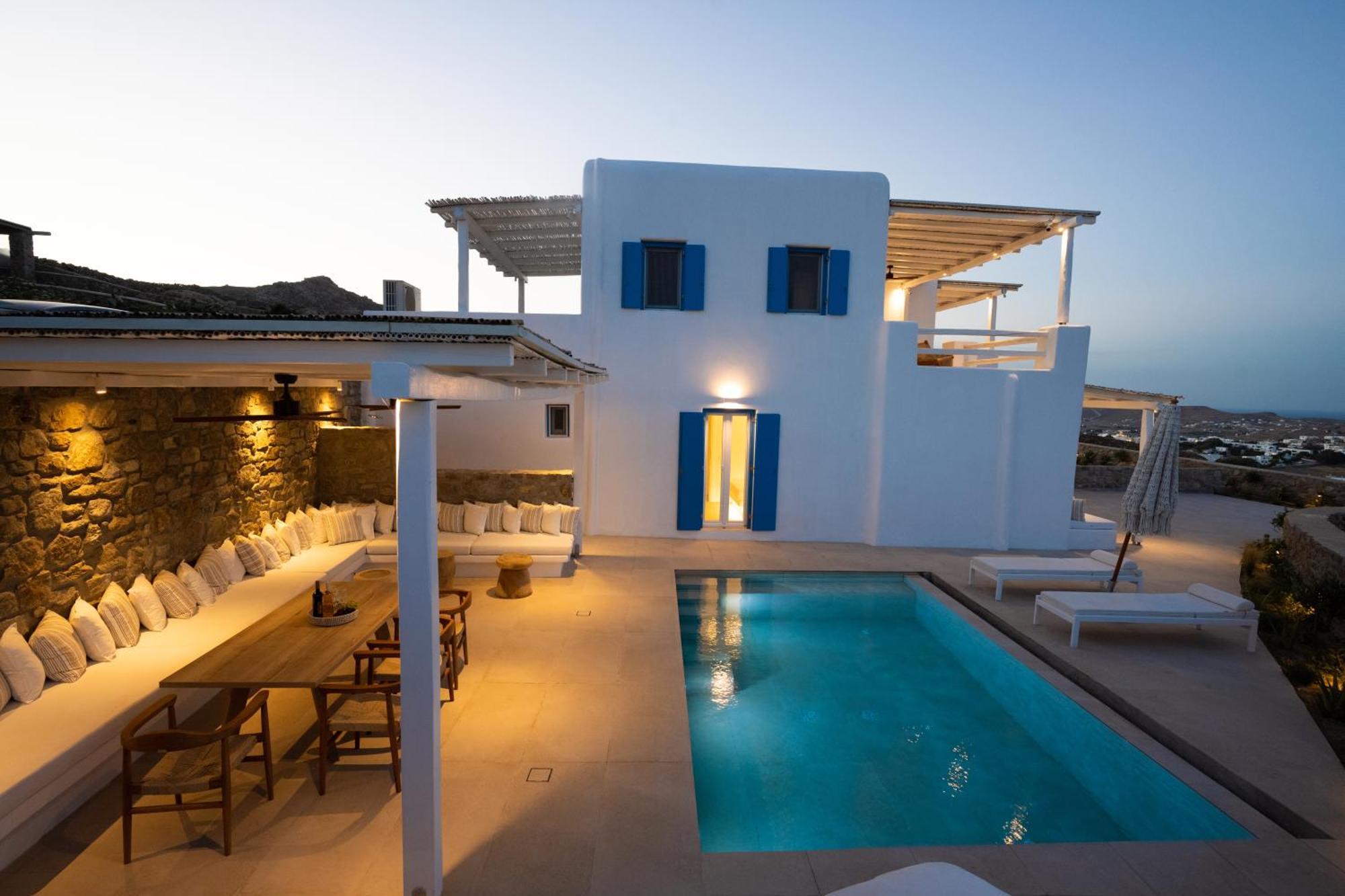 Sunrise - Sea View Private Pools