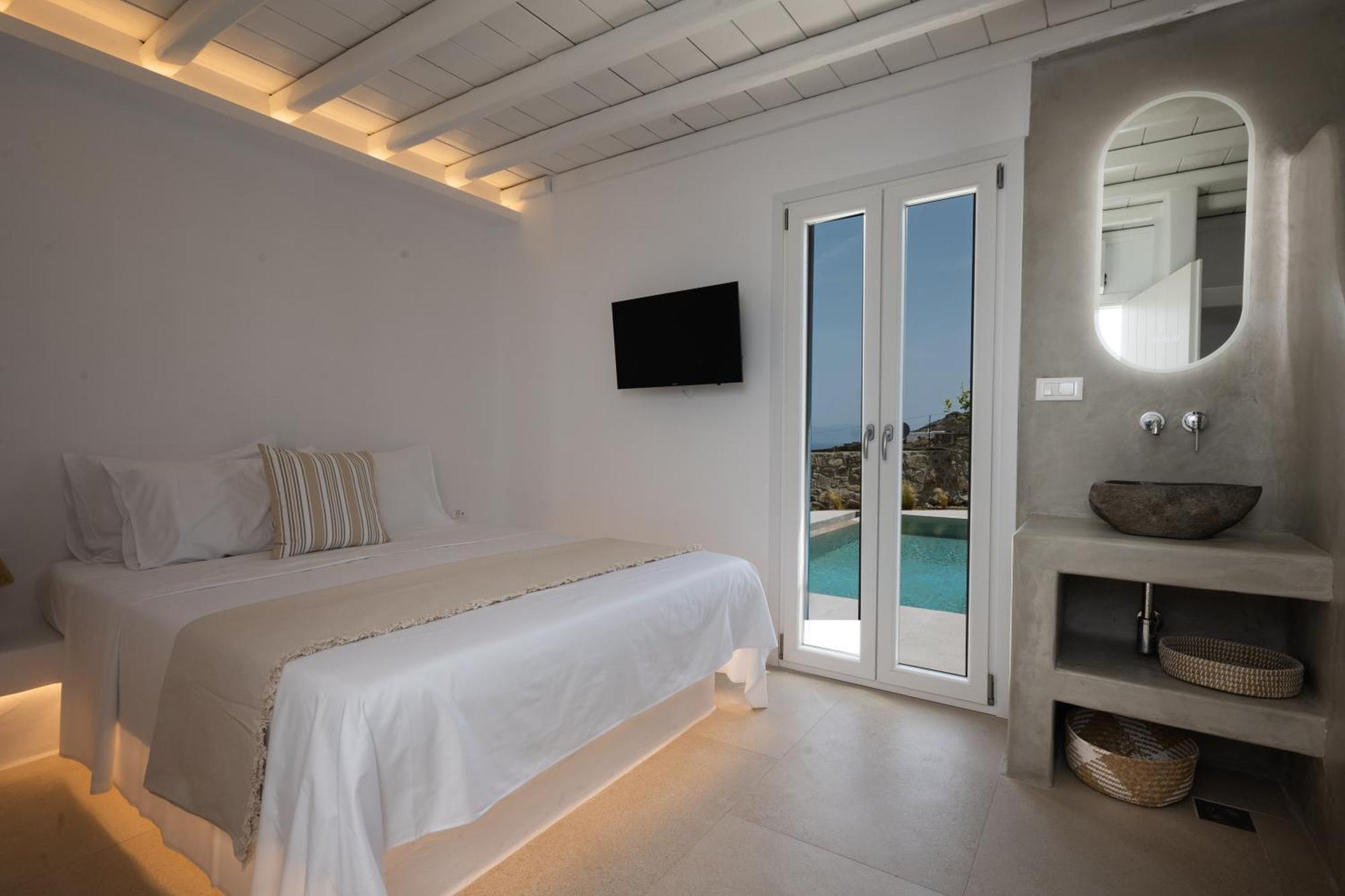 Sunrise - Sea View Private Pools Villa Mykonos Town