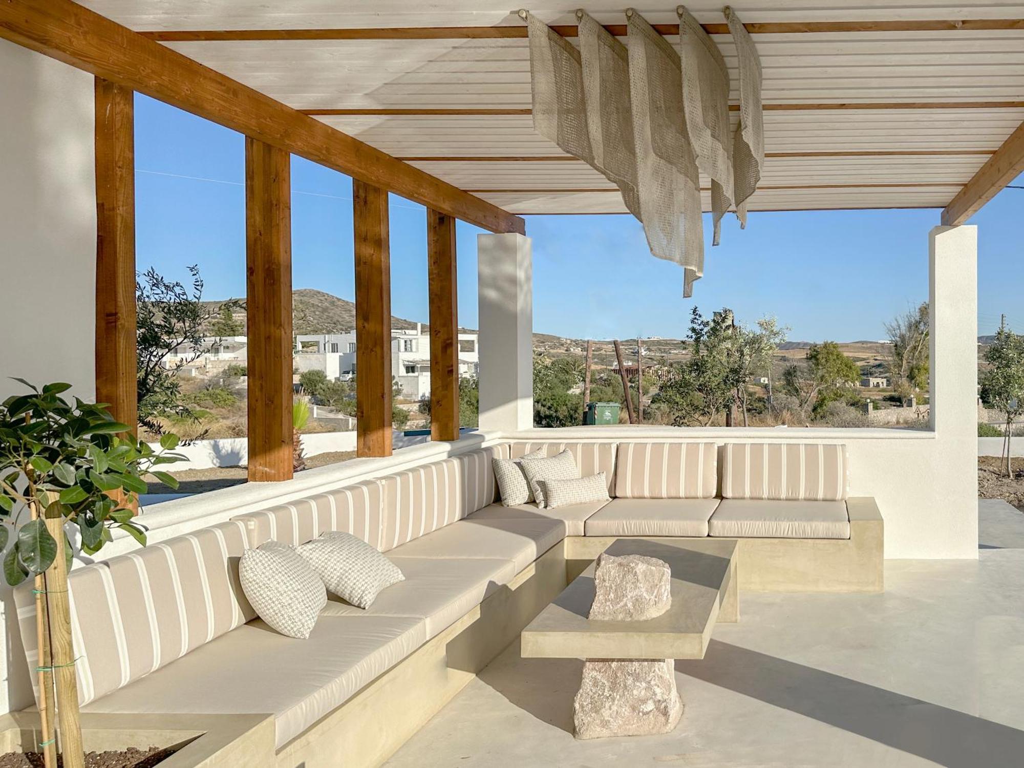 Villa Adriana Luxury Adamantas (Milos)