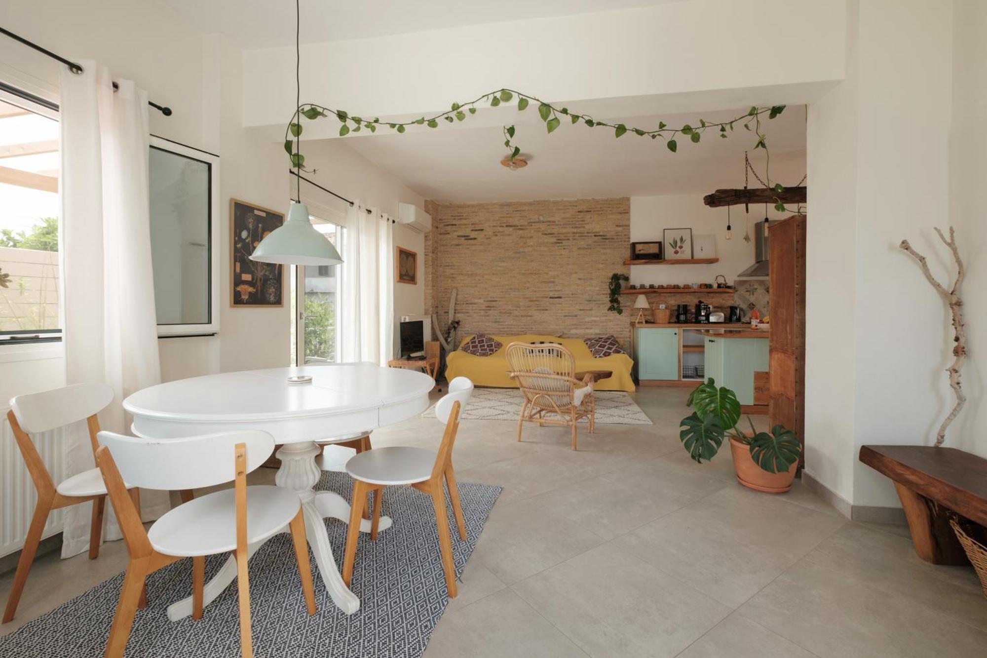 Holiday home Zacharenia Cozy House With Sea Views