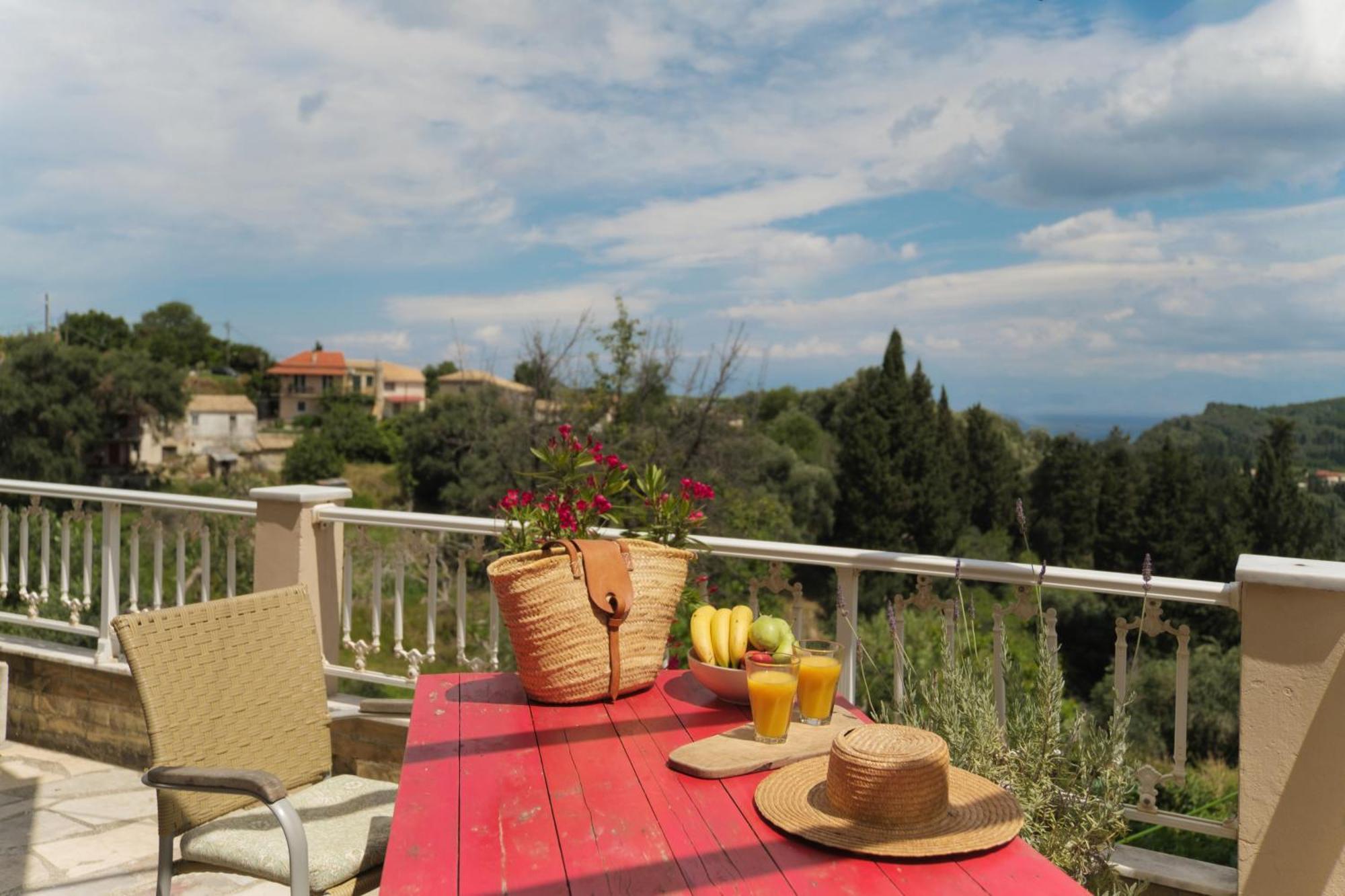 Zacharenia Cozy House With Sea Views Holiday home