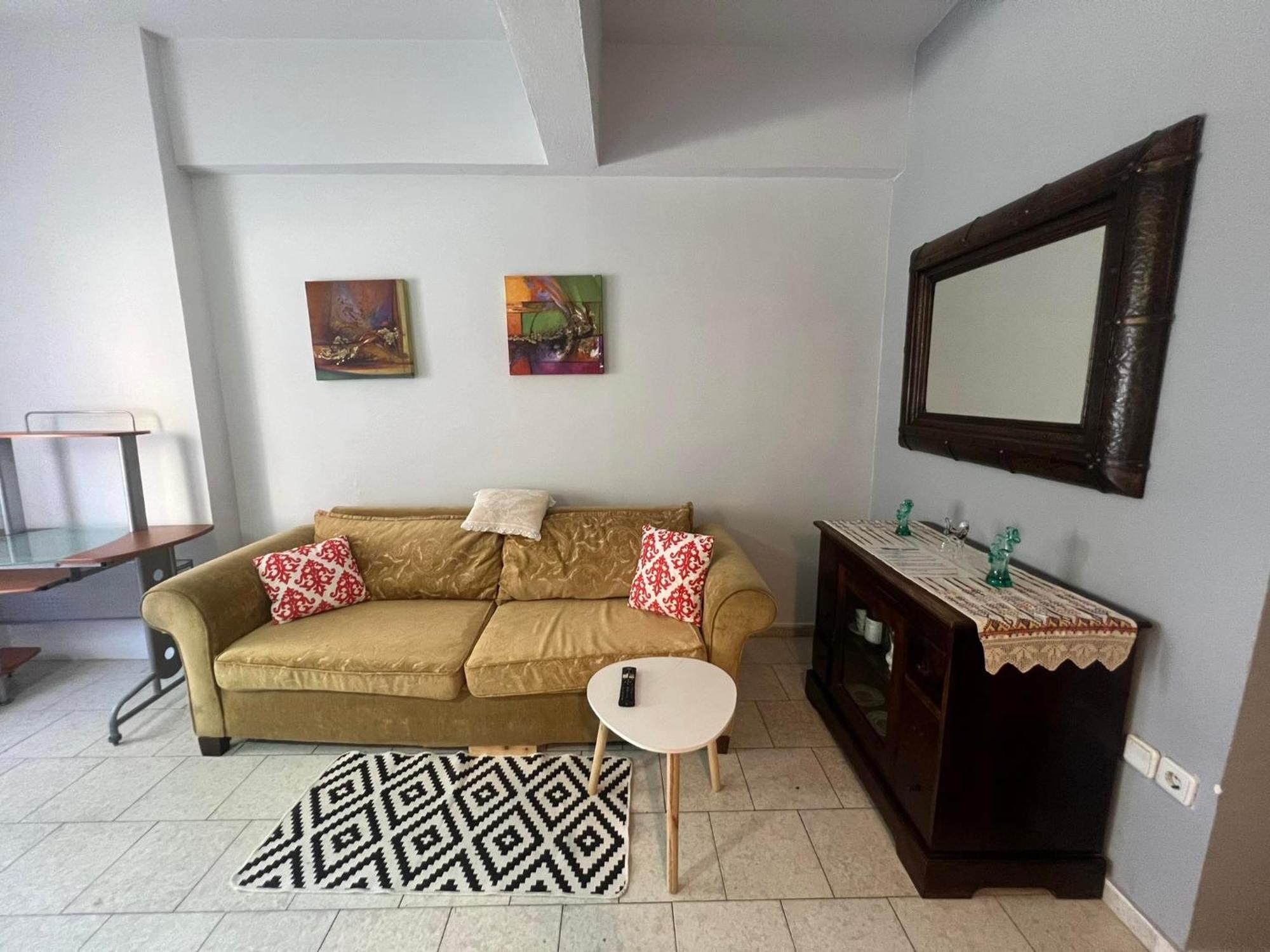 Olga Apartment *
