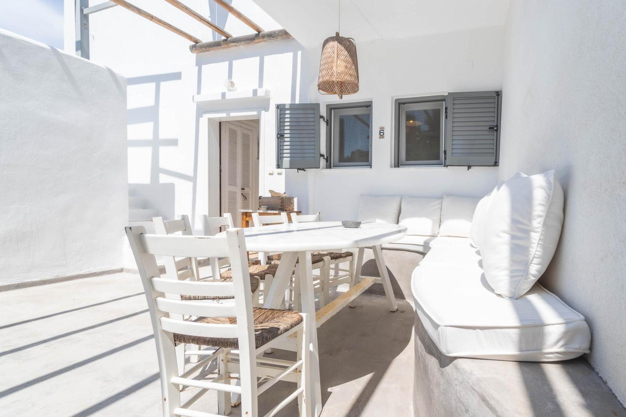 Aphroditi House
