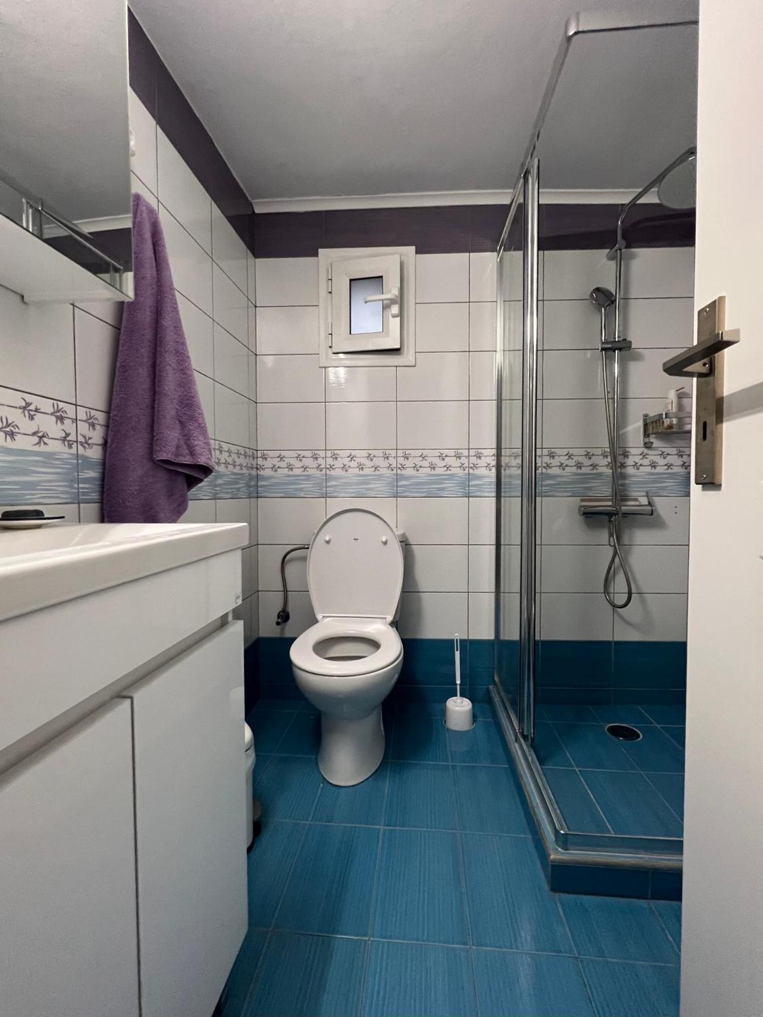 Cosineshouse Leonidio