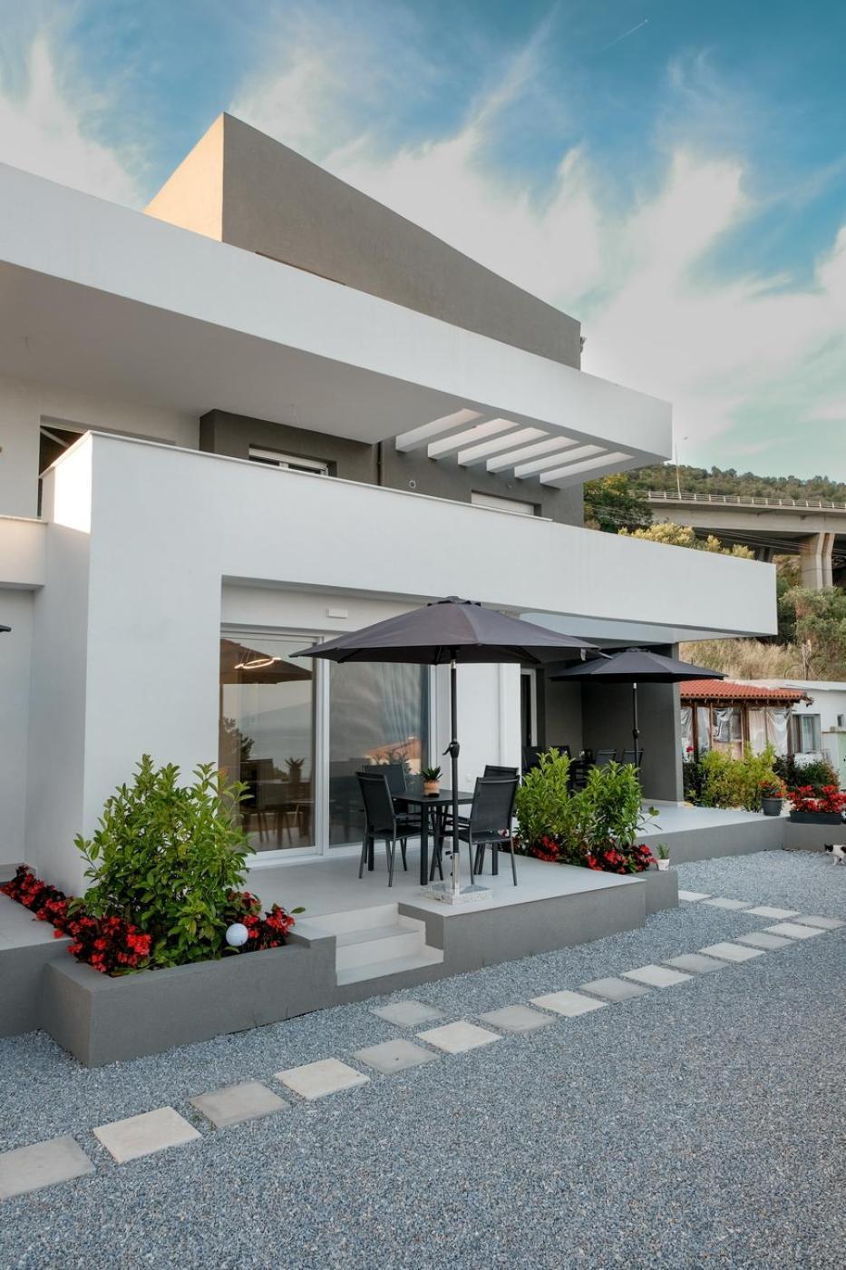 Aquarama Apartment *