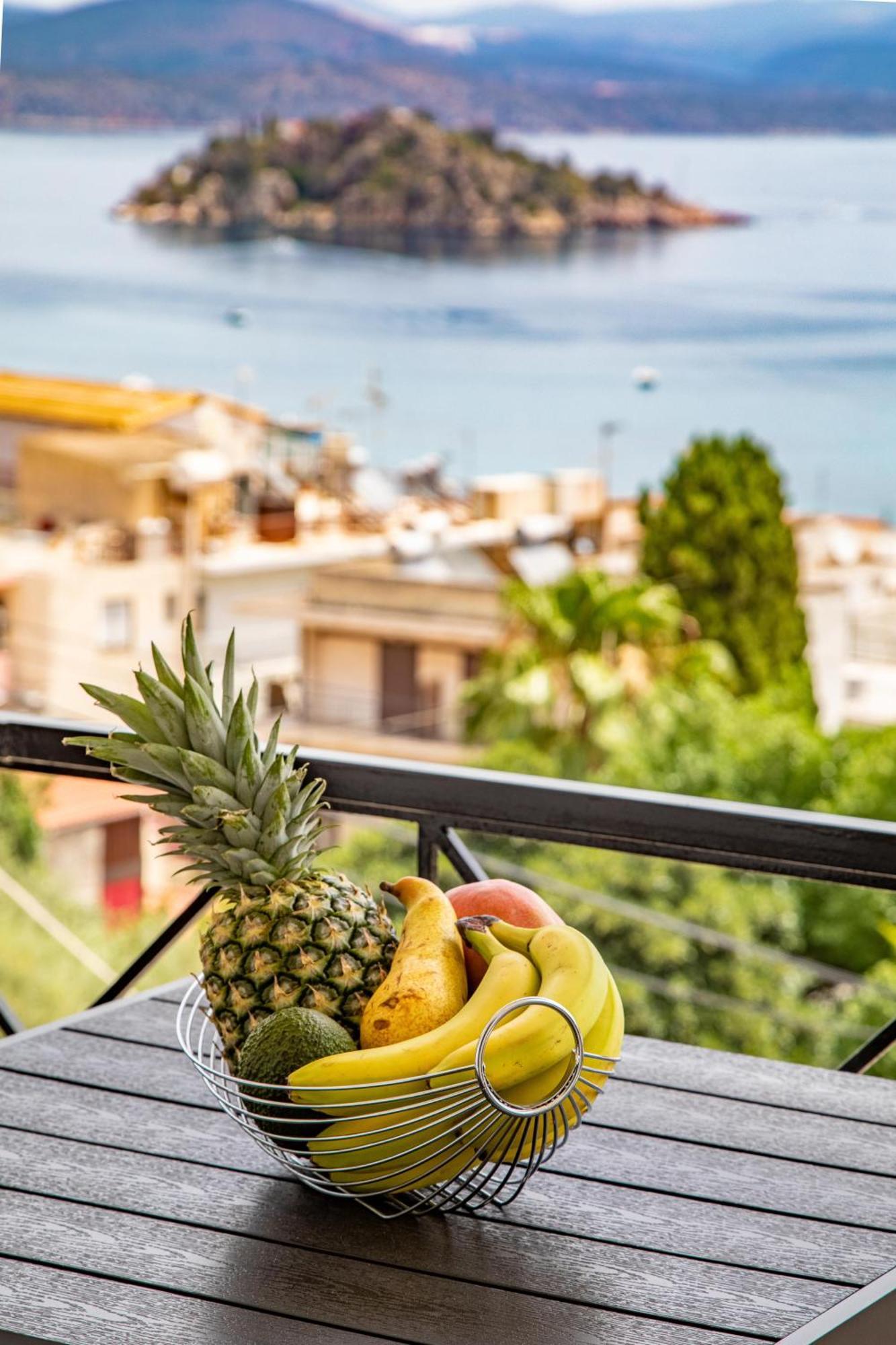 Apartment Islet View