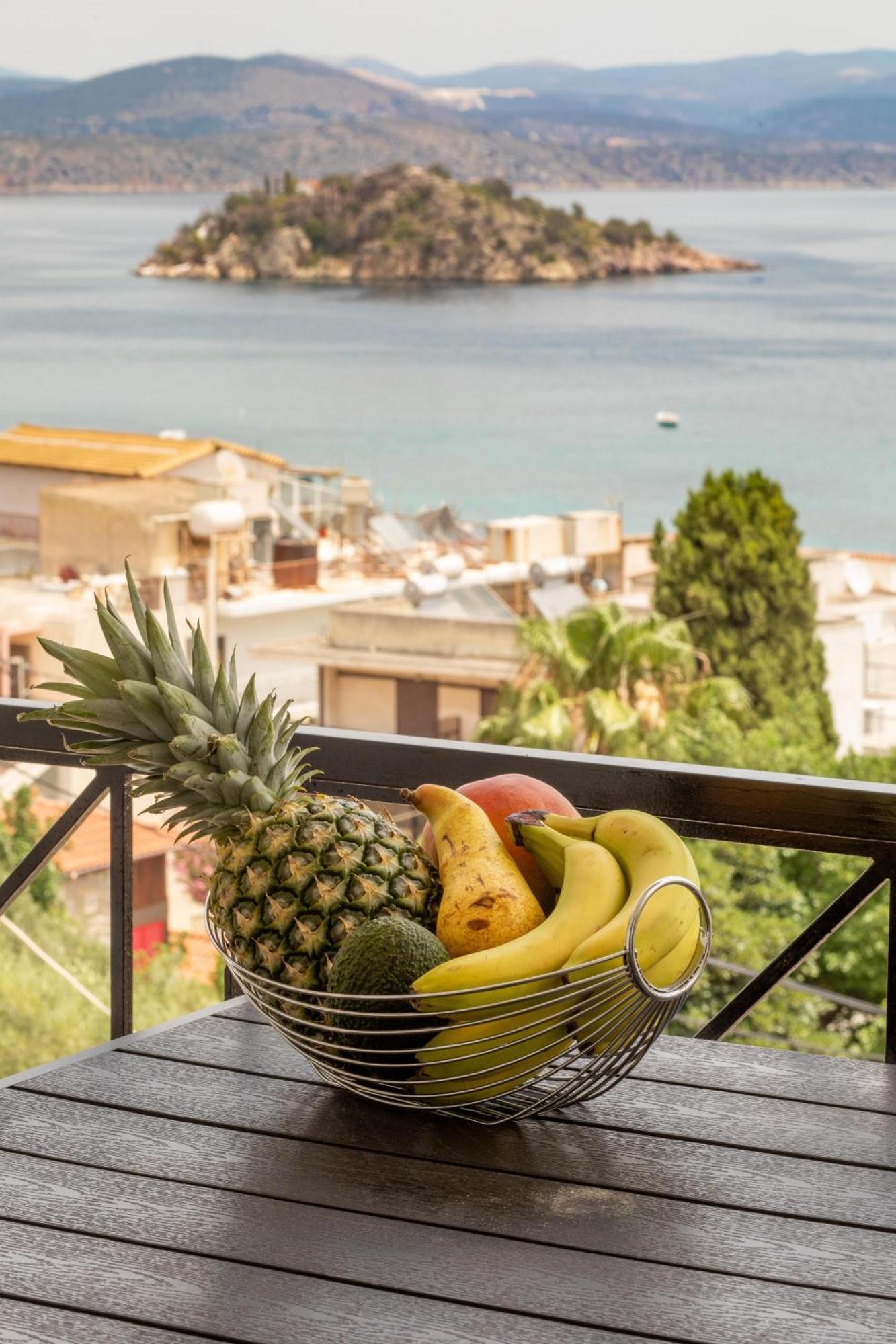 Apartment Islet View