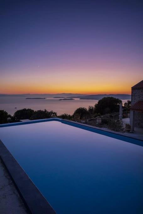 Villa Vouno - Luxury And Privacy In The Aegean Klima (Skopelos)