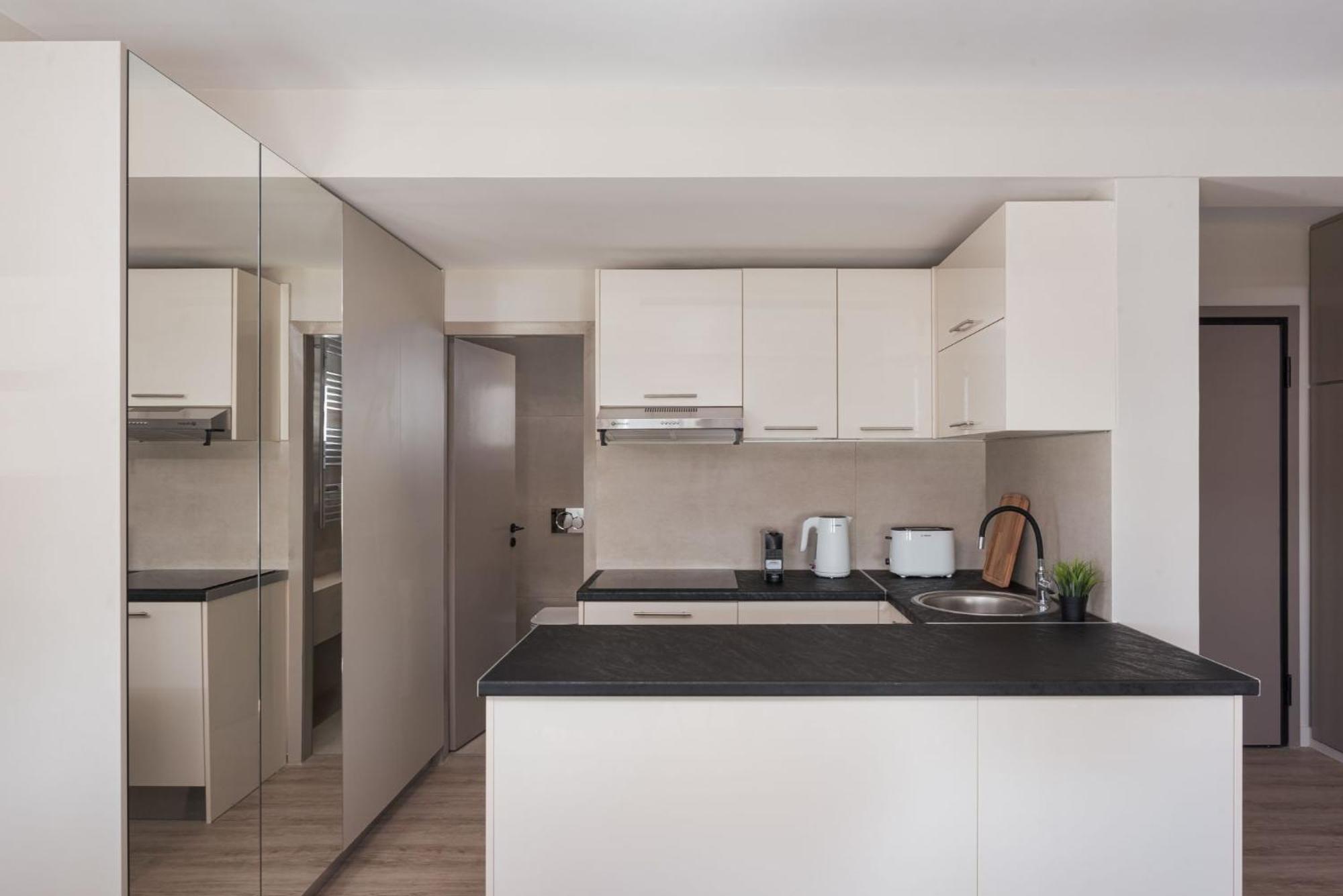 The Vouliagmeni Penthouse Apartment