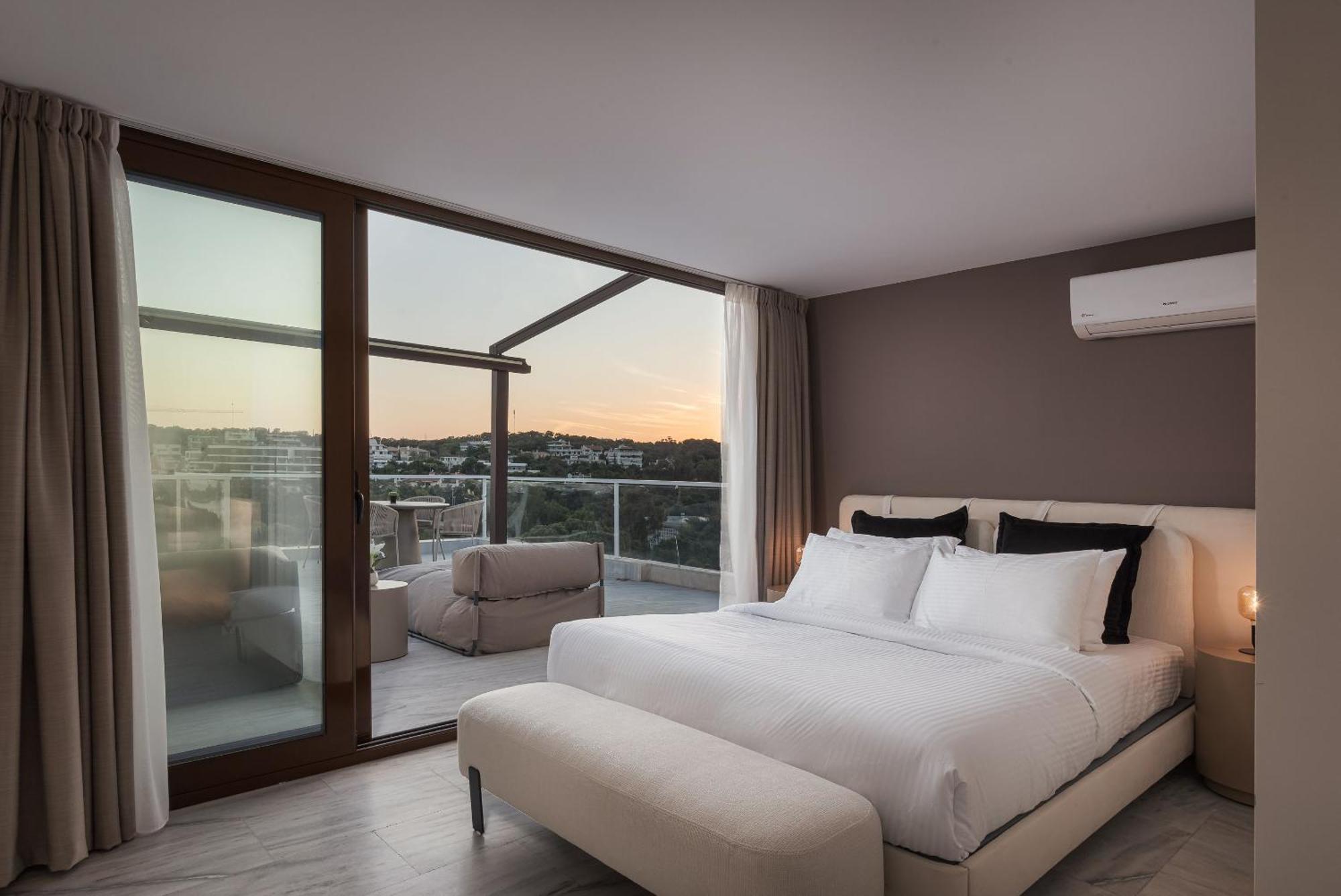 The Vouliagmeni Penthouse *