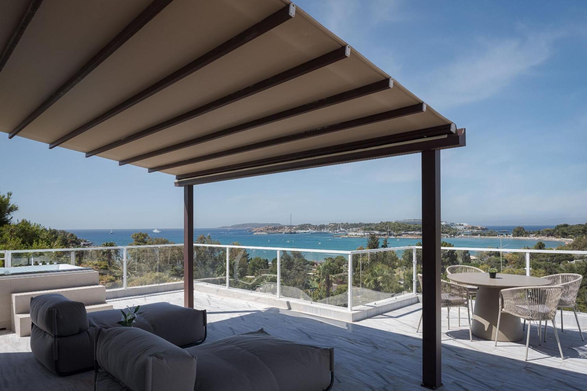The Vouliagmeni Penthouse * Athens
