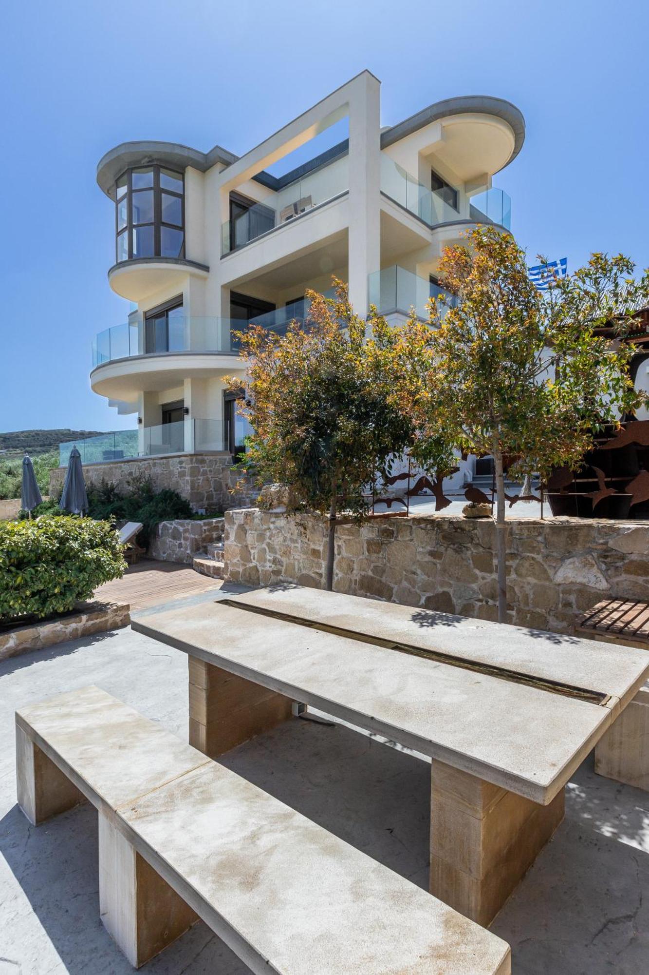 Apartment Naruto Kissamos