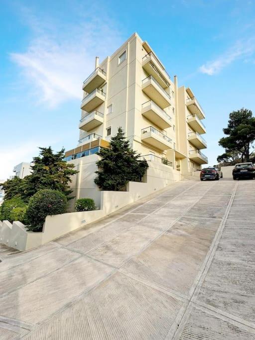 Apartment Varkiza Seaside And Views Retreat With Jacuzzi *