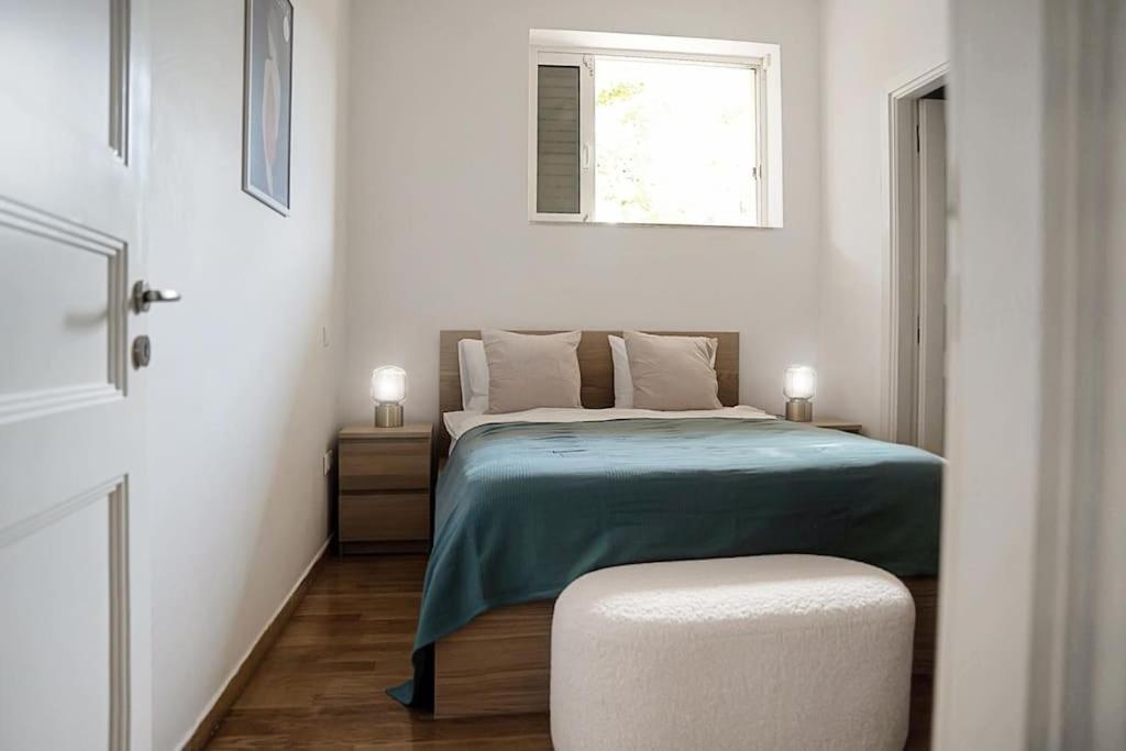 Varkiza Seaside And Views Retreat With Jacuzzi *