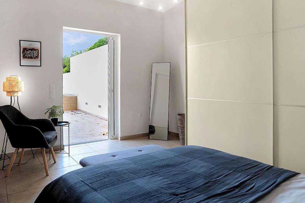 Varkiza Seaside And Views Retreat With Jacuzzi Apartment