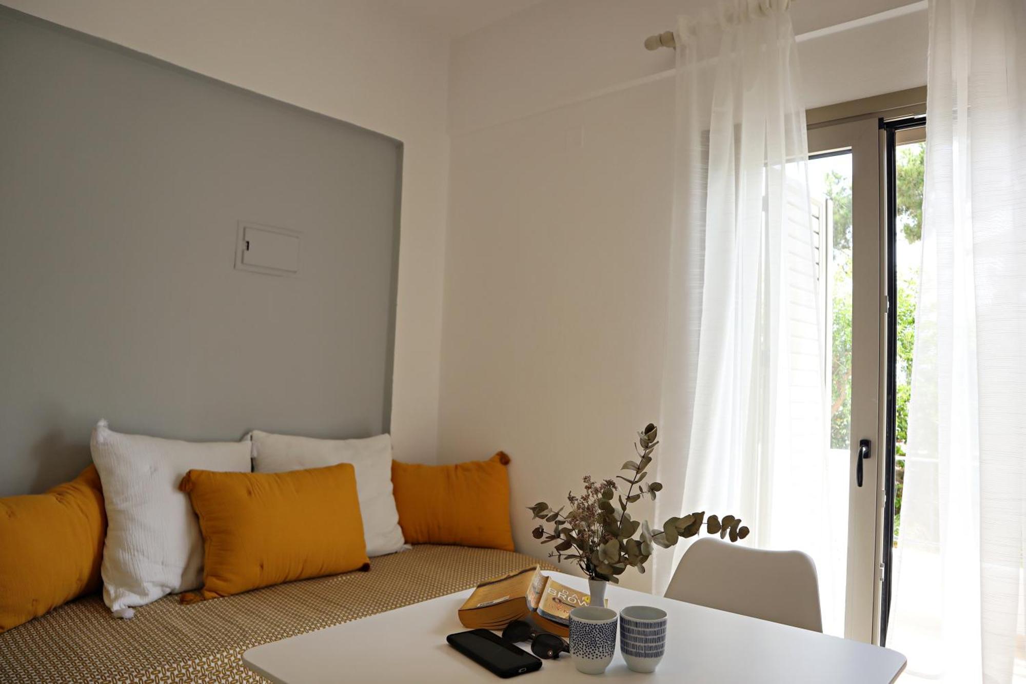 Dandelion By Telmarie Apartment *