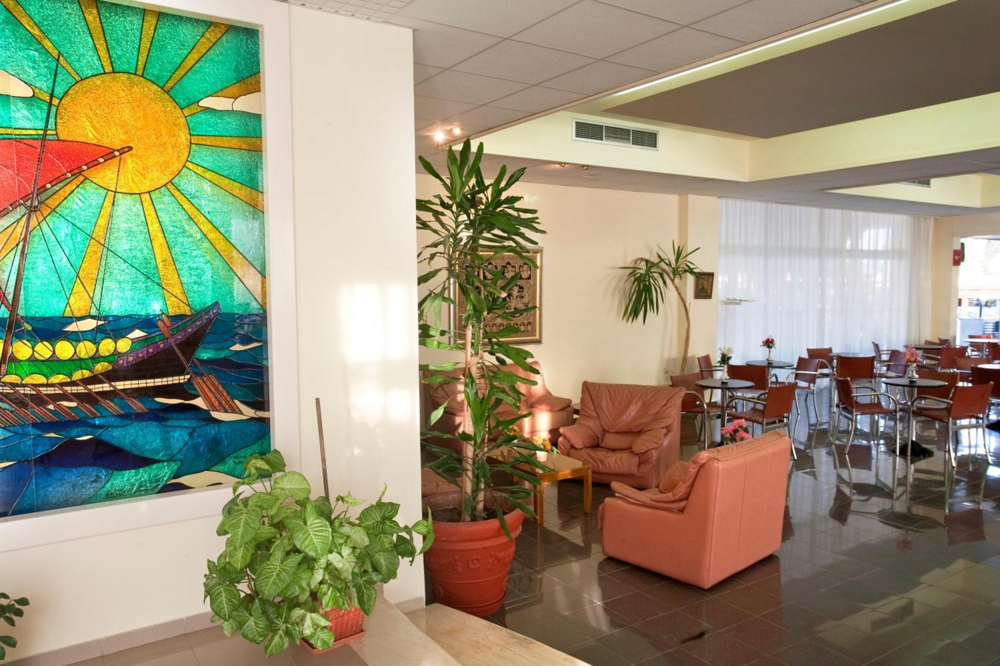 Hotel Golden Odyssey 4*