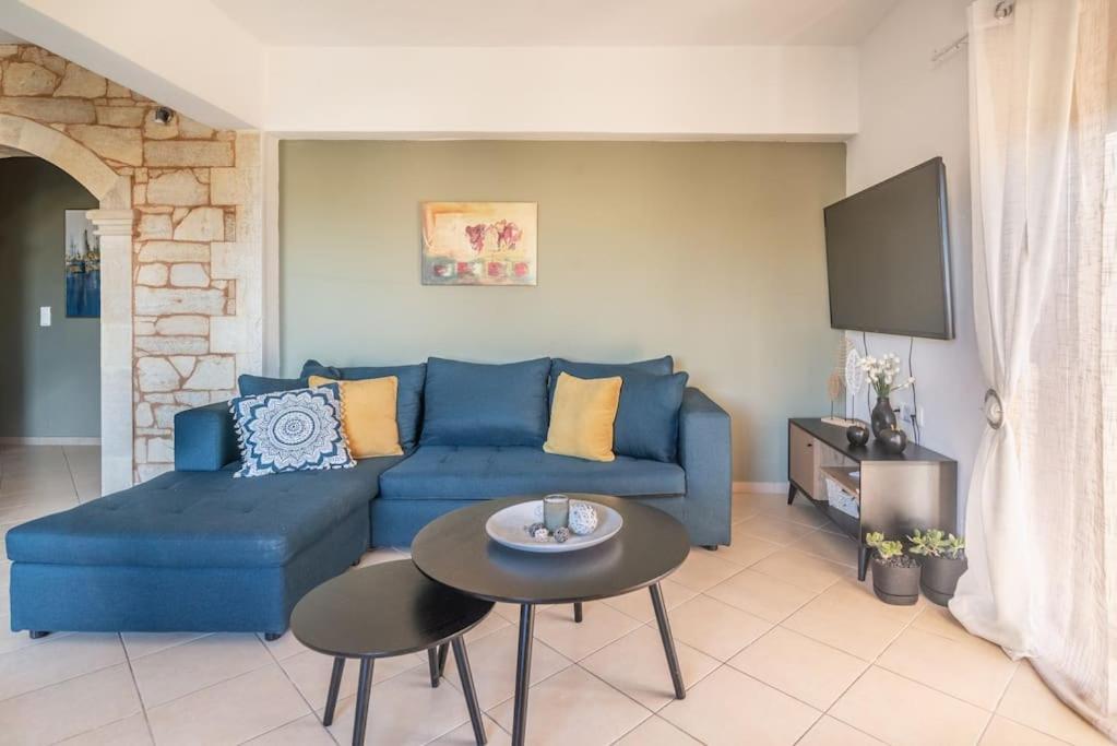 Villa Stone With Private Pool Alfa