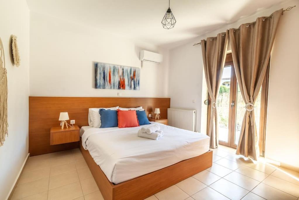 Villa Stone With Private Pool