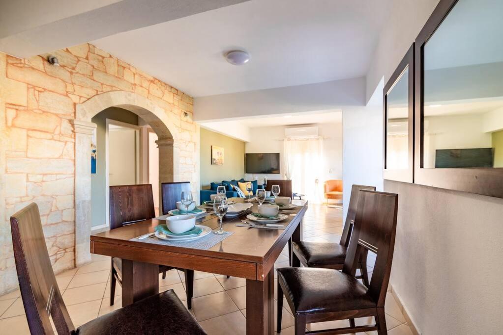 Stone With Private Pool Villa