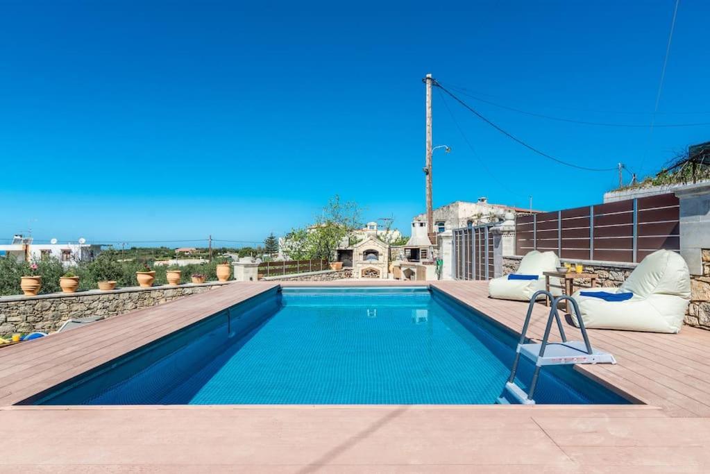 Stone With Private Pool Villa Alfa
