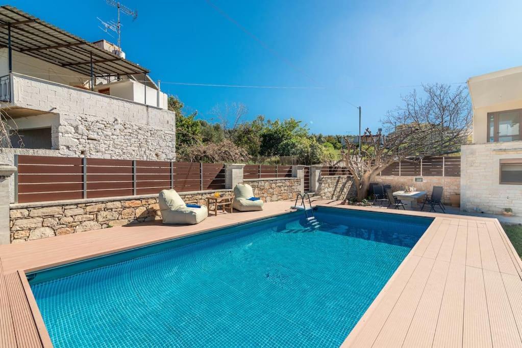 Stone With Private Pool Villa Alfa