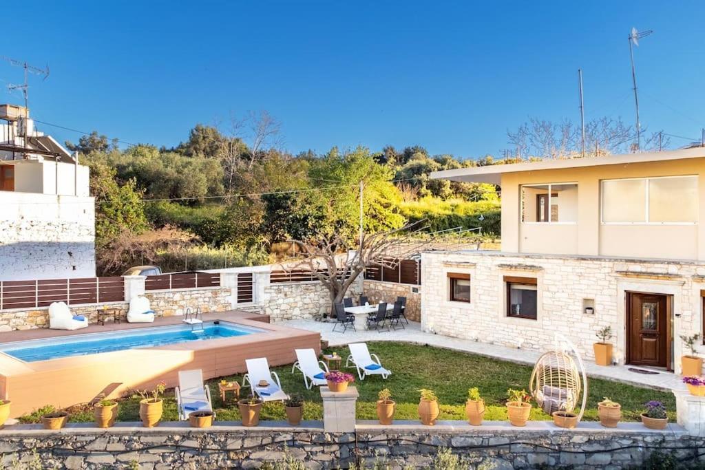 Stone With Private Pool *