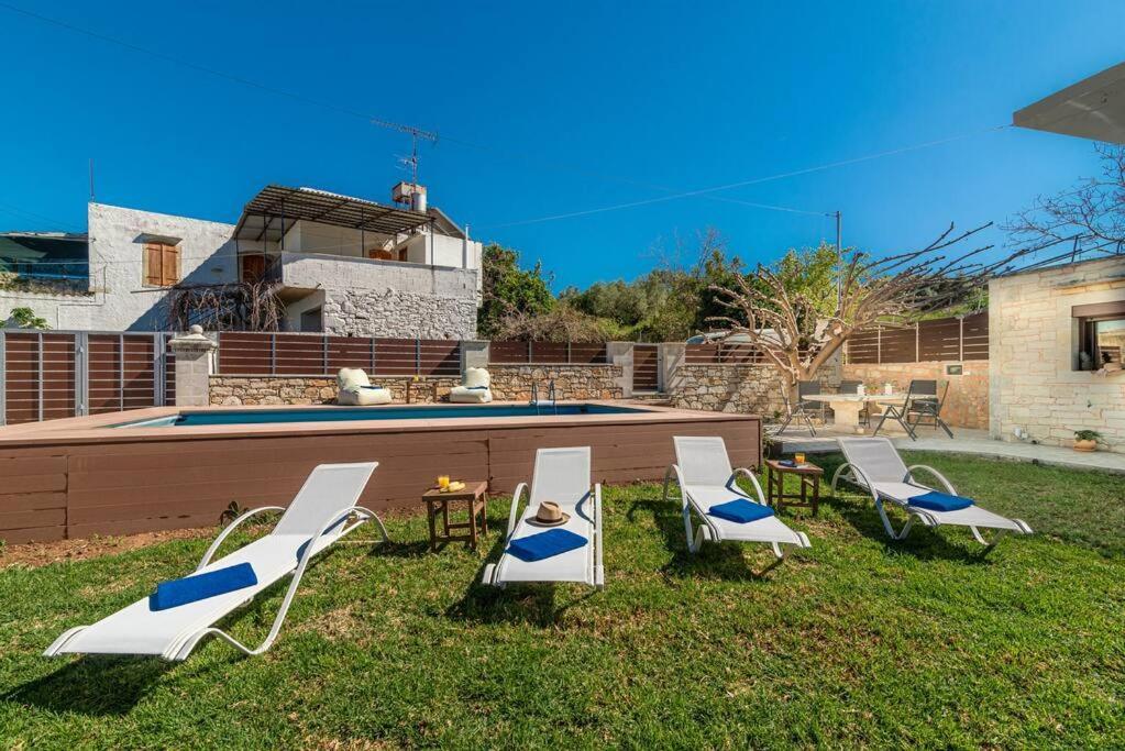 Villa Stone With Private Pool