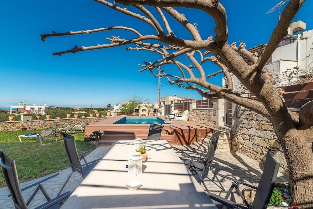Villa Stone With Private Pool Alfa