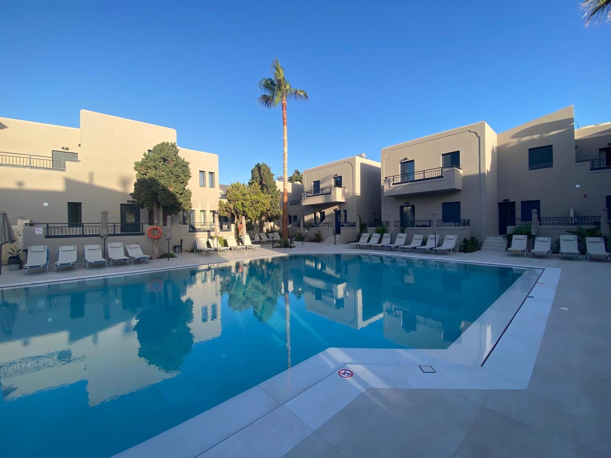 Blue Aegean & Aparthotel 4*