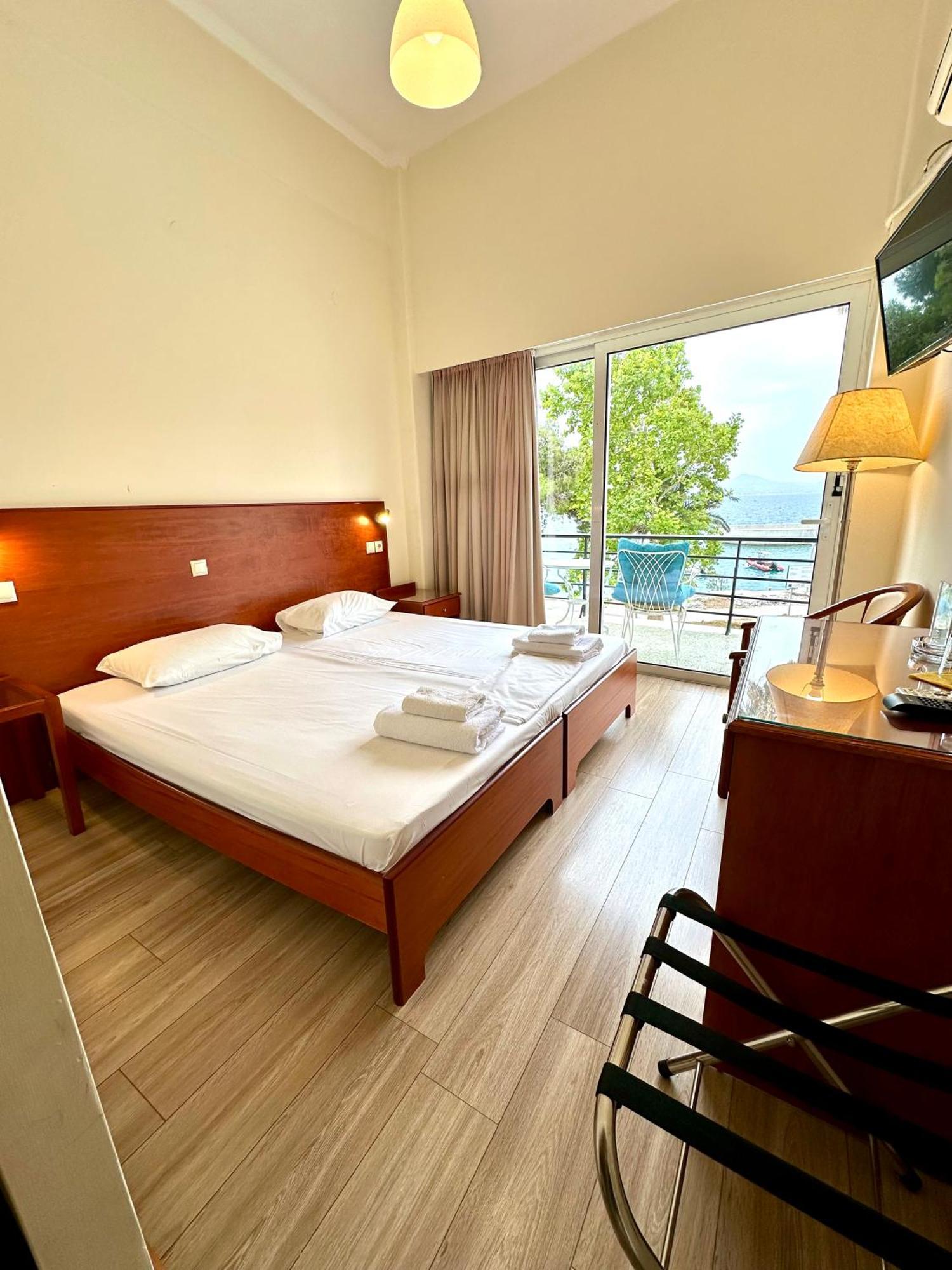 Akti Loutraki (Corinthia)