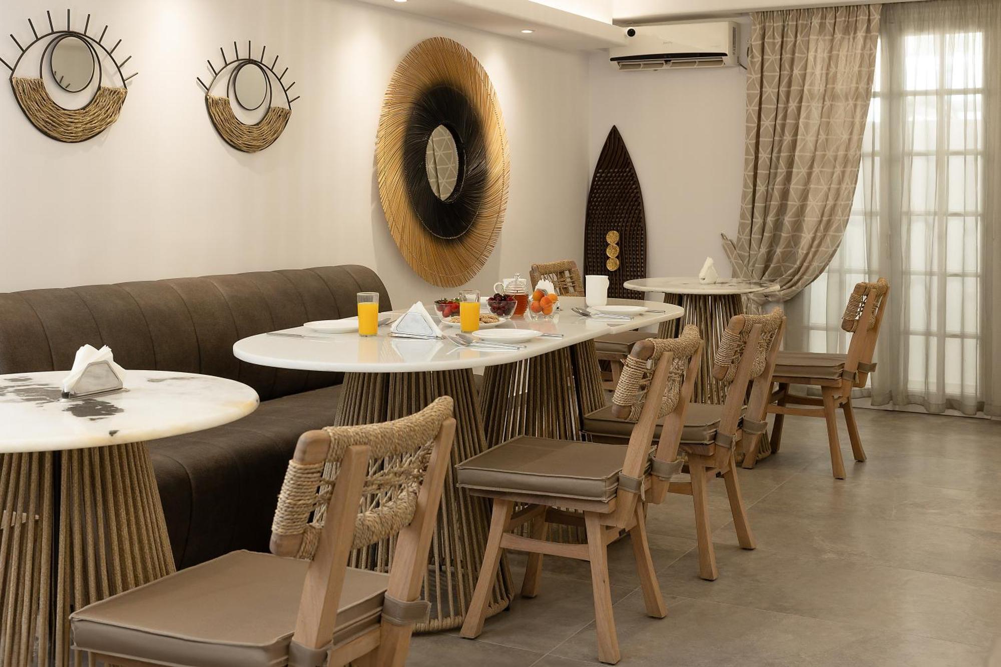 Flora (adults Only) 2* Naxos City