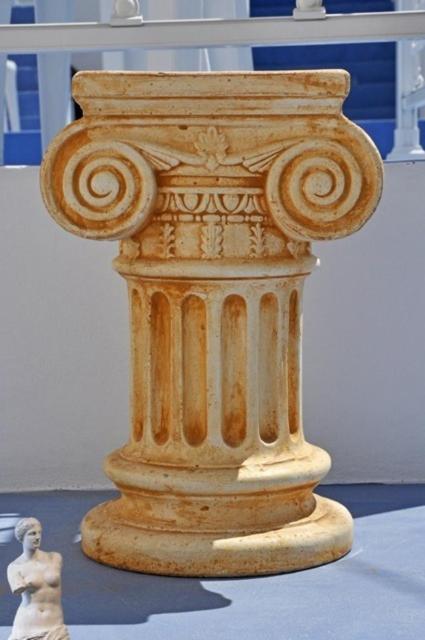 Katerina Adamantas (Milos)