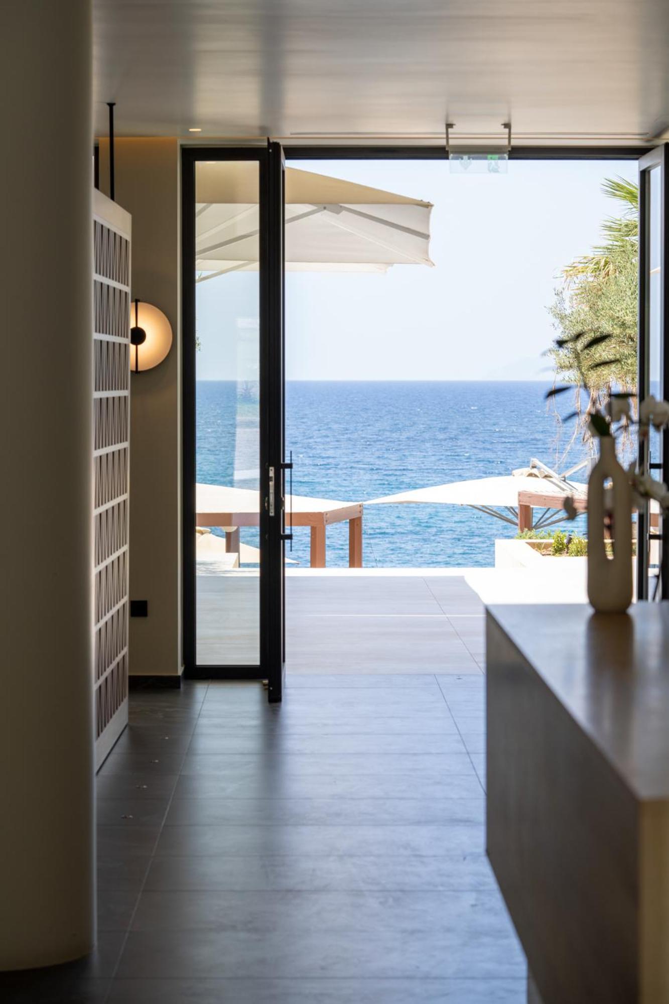 Hotel Pheia, Vriniotis