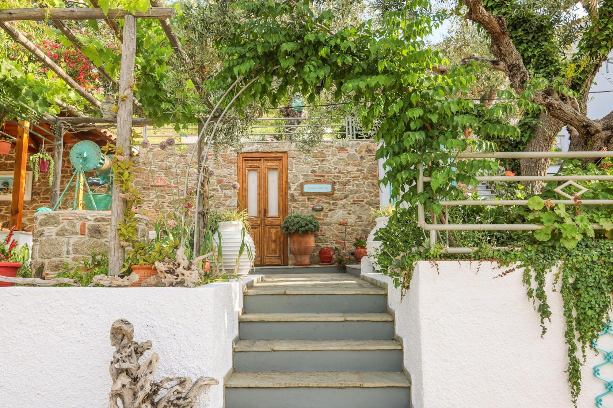 Studios Eleni Platanias (Skiathos)