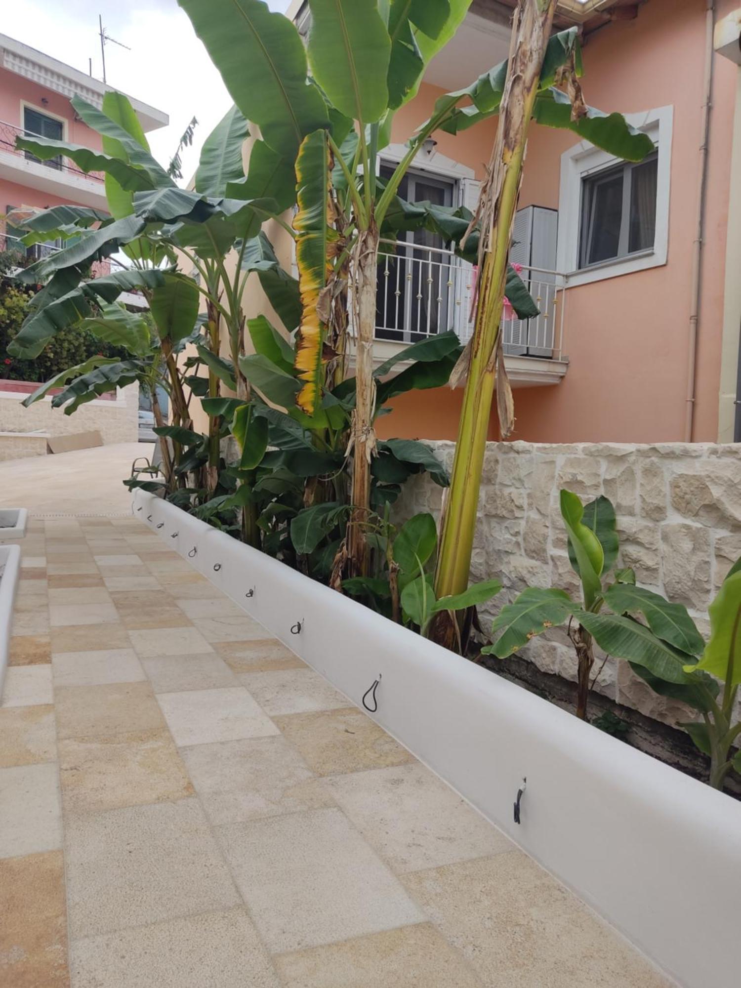 Chrisanthi Apartment *