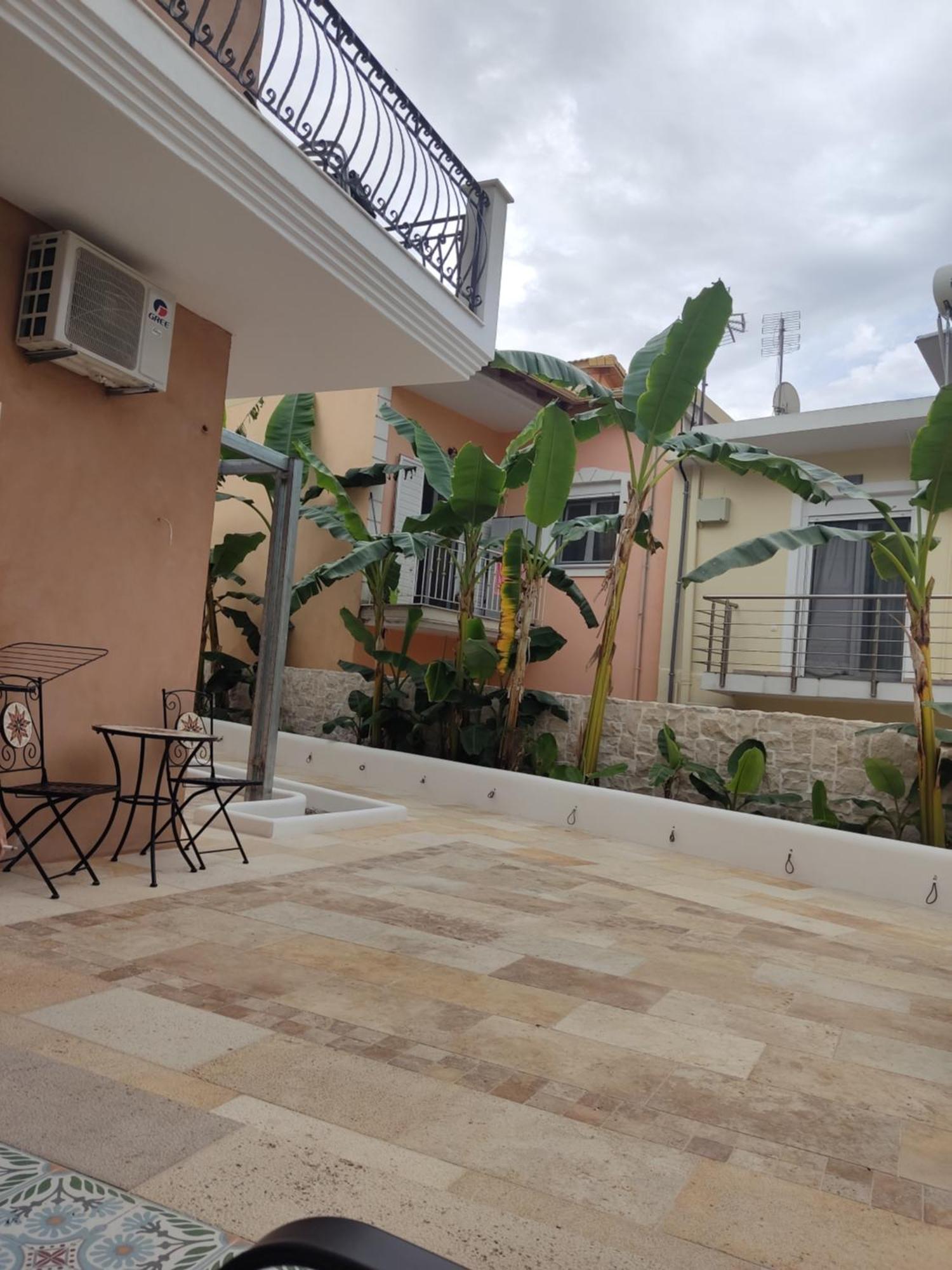 Chrisanthi Apartment