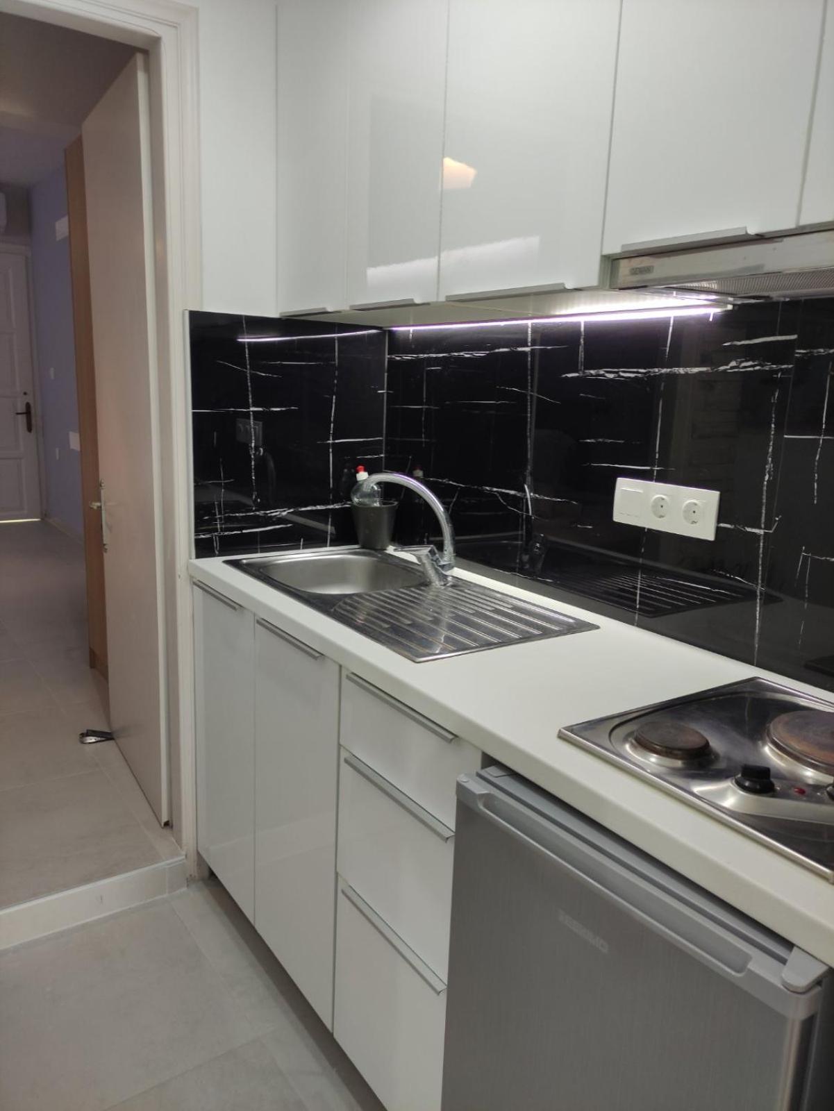 Flisvos Seaside Apartments 3* Lygia (Lefkada)