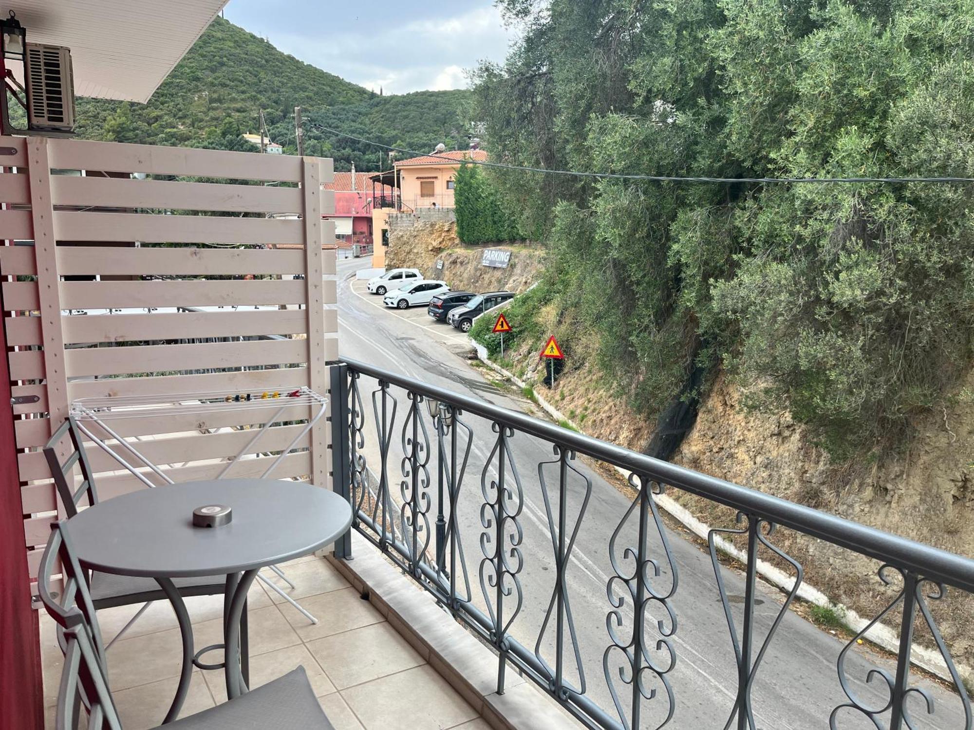 Anthoussa Guest house