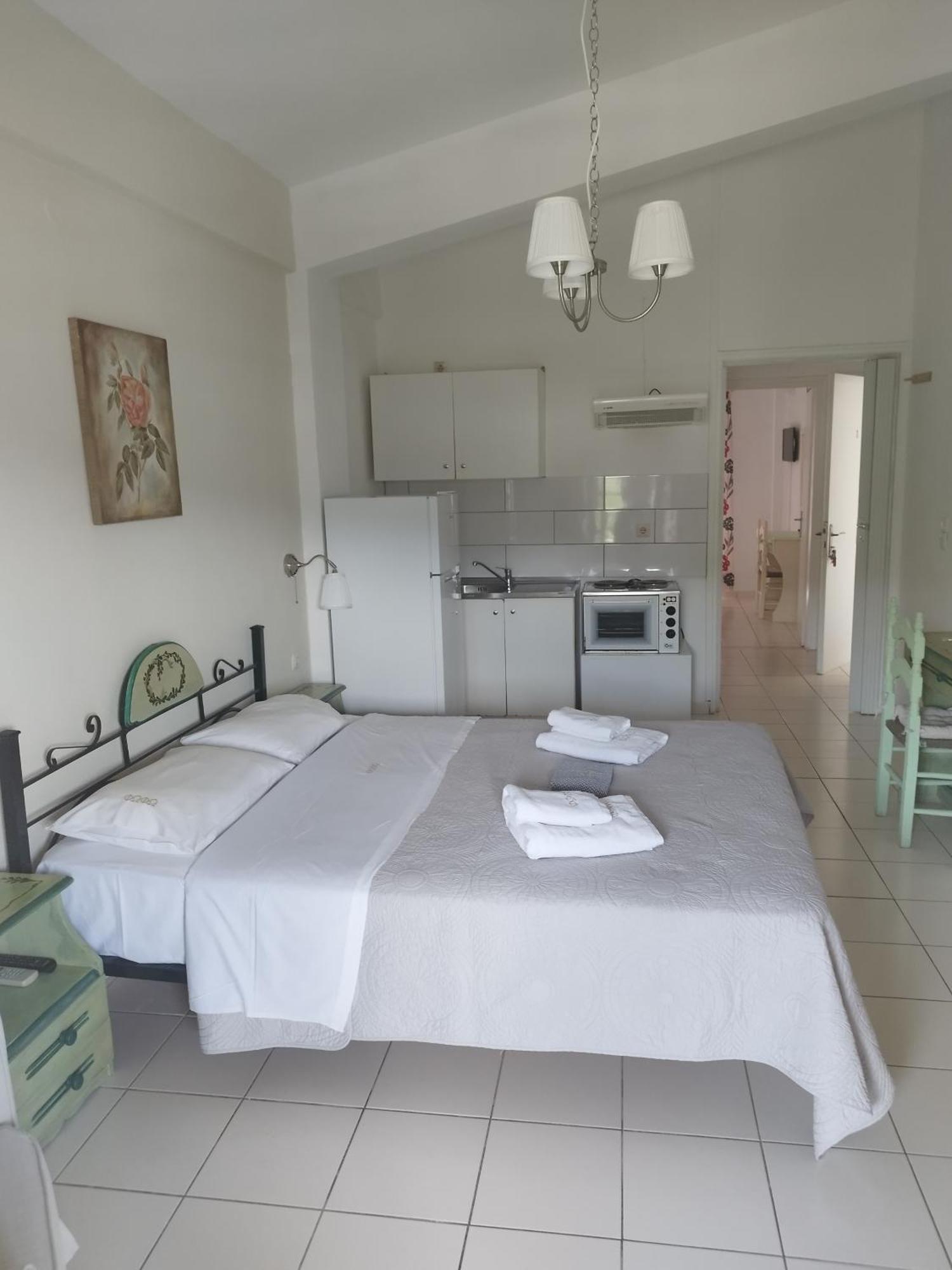 Fofos Aparthotel Sivota (Epirus)