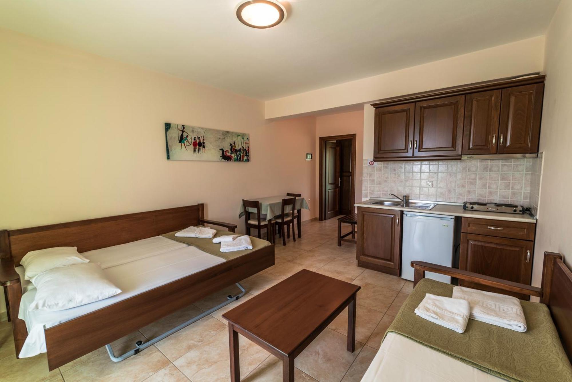 Aparthotel Zeus *