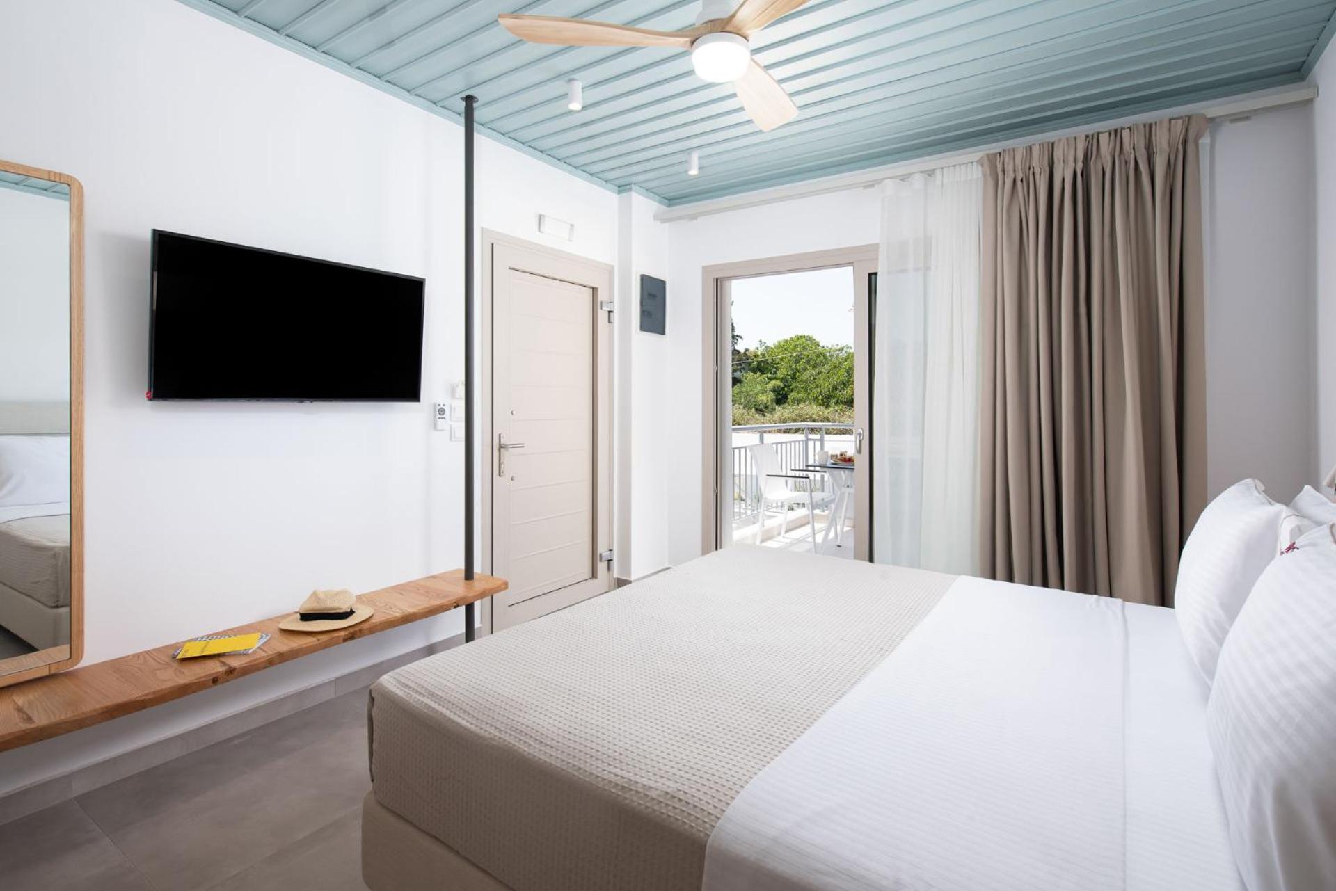 Sourinis Luxury Aparthotel
