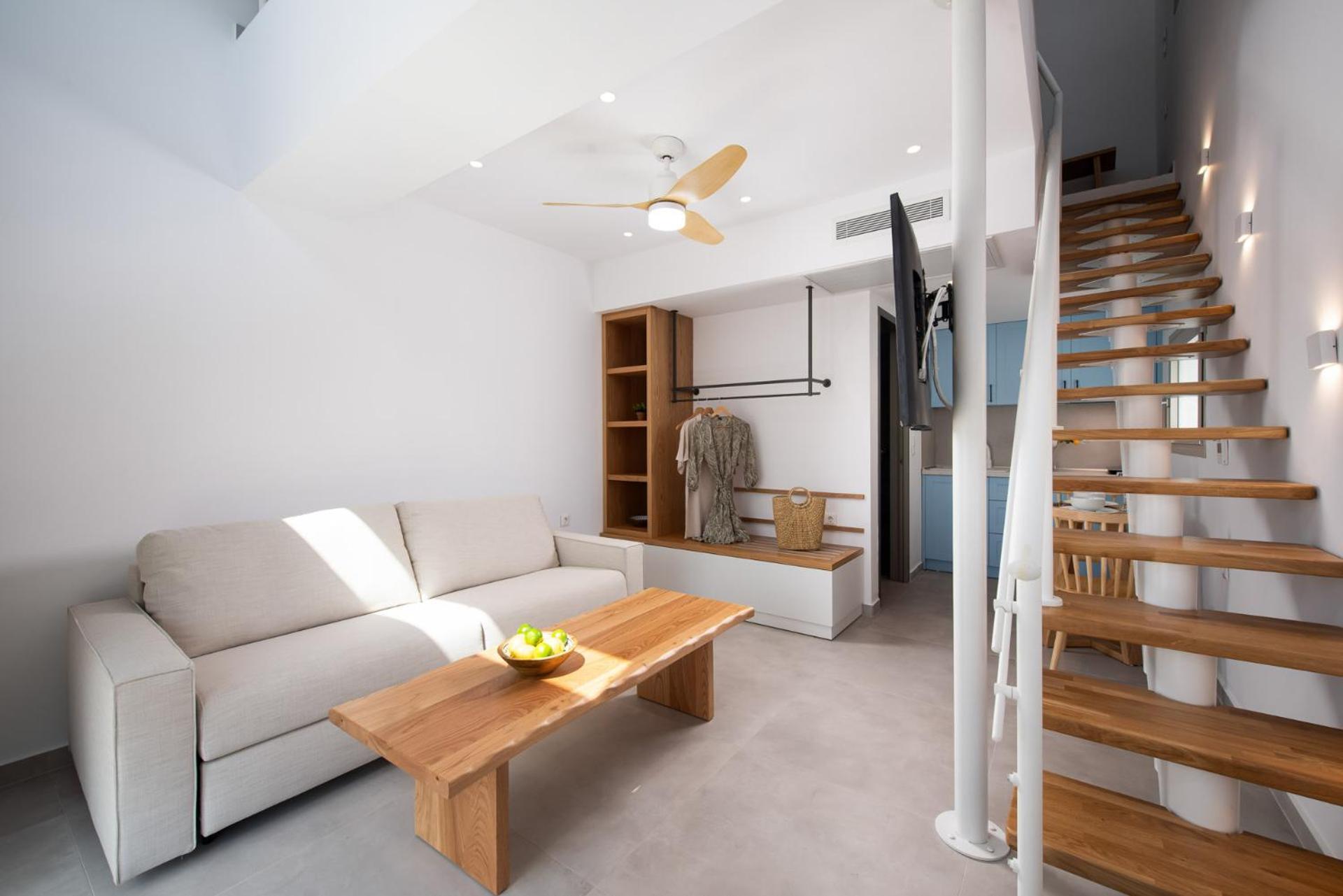 Sourinis Luxury Aparthotel *