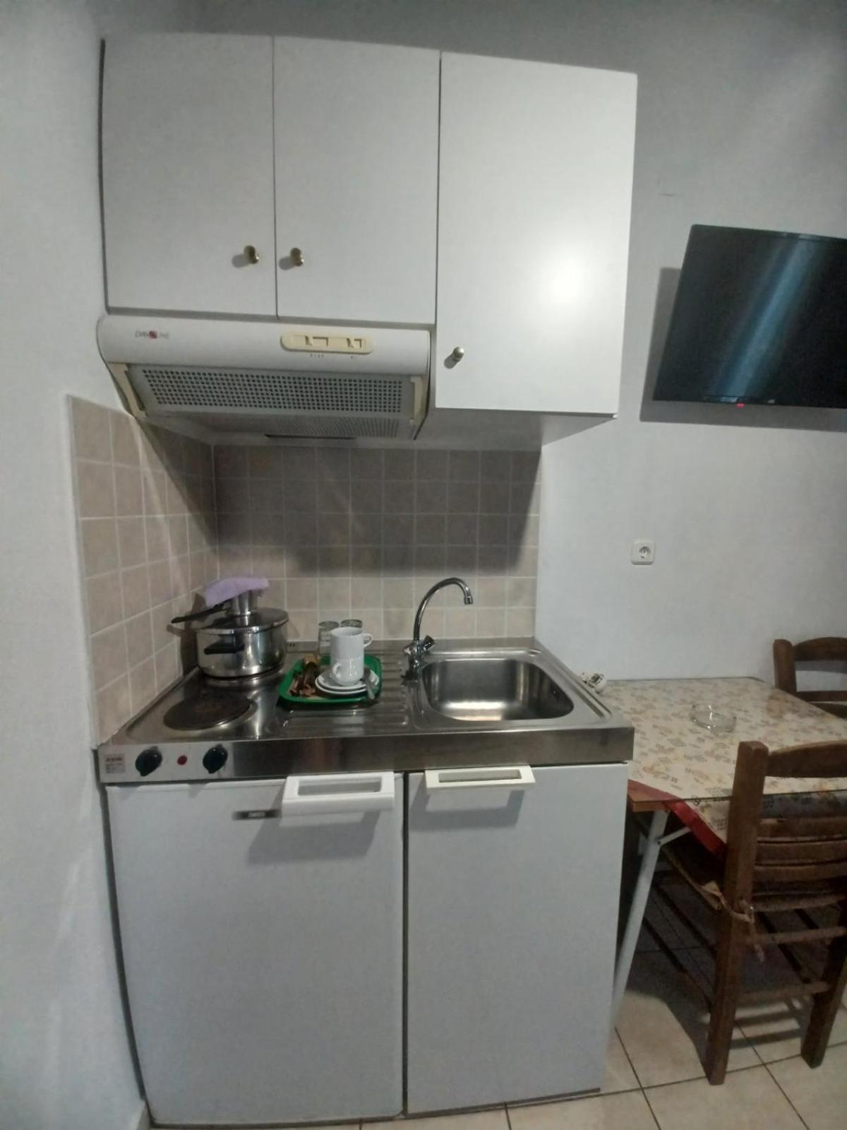 Maravelias Guest house