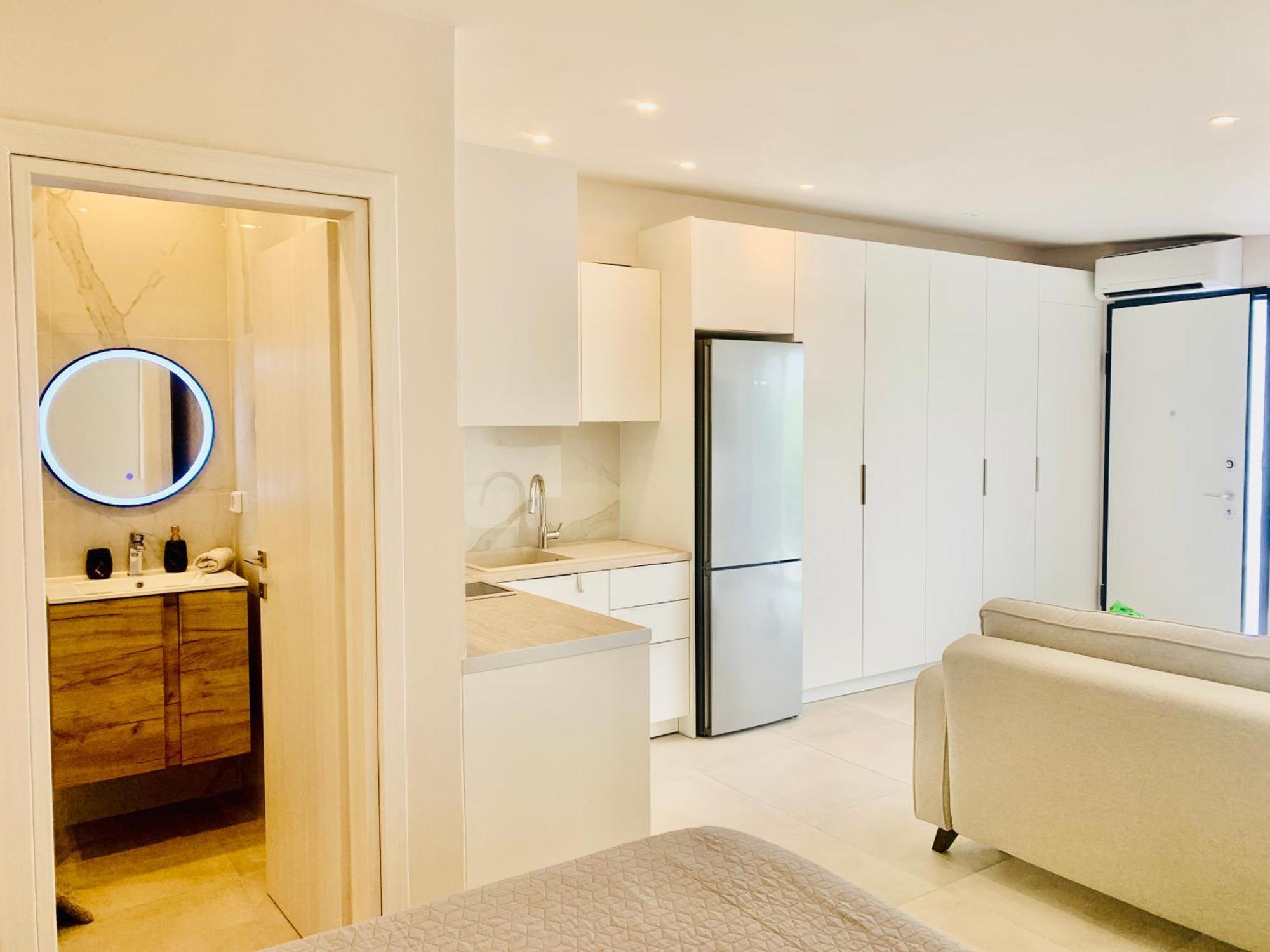 Thelfi Luxury In Attica - Close To Varkiza - Sea View Apartment *