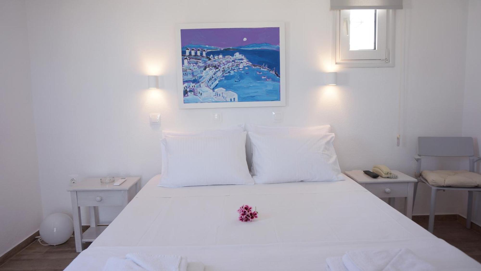 Maria Elena - * Mykonos Town