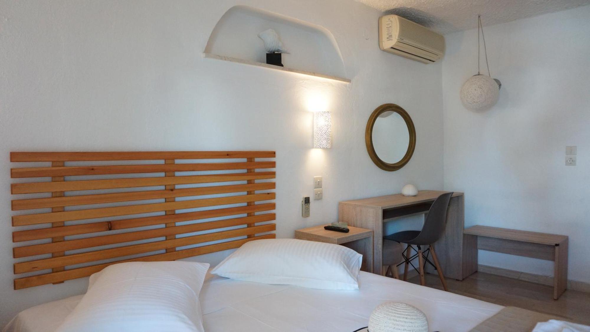 Maria Elena - Hotel *