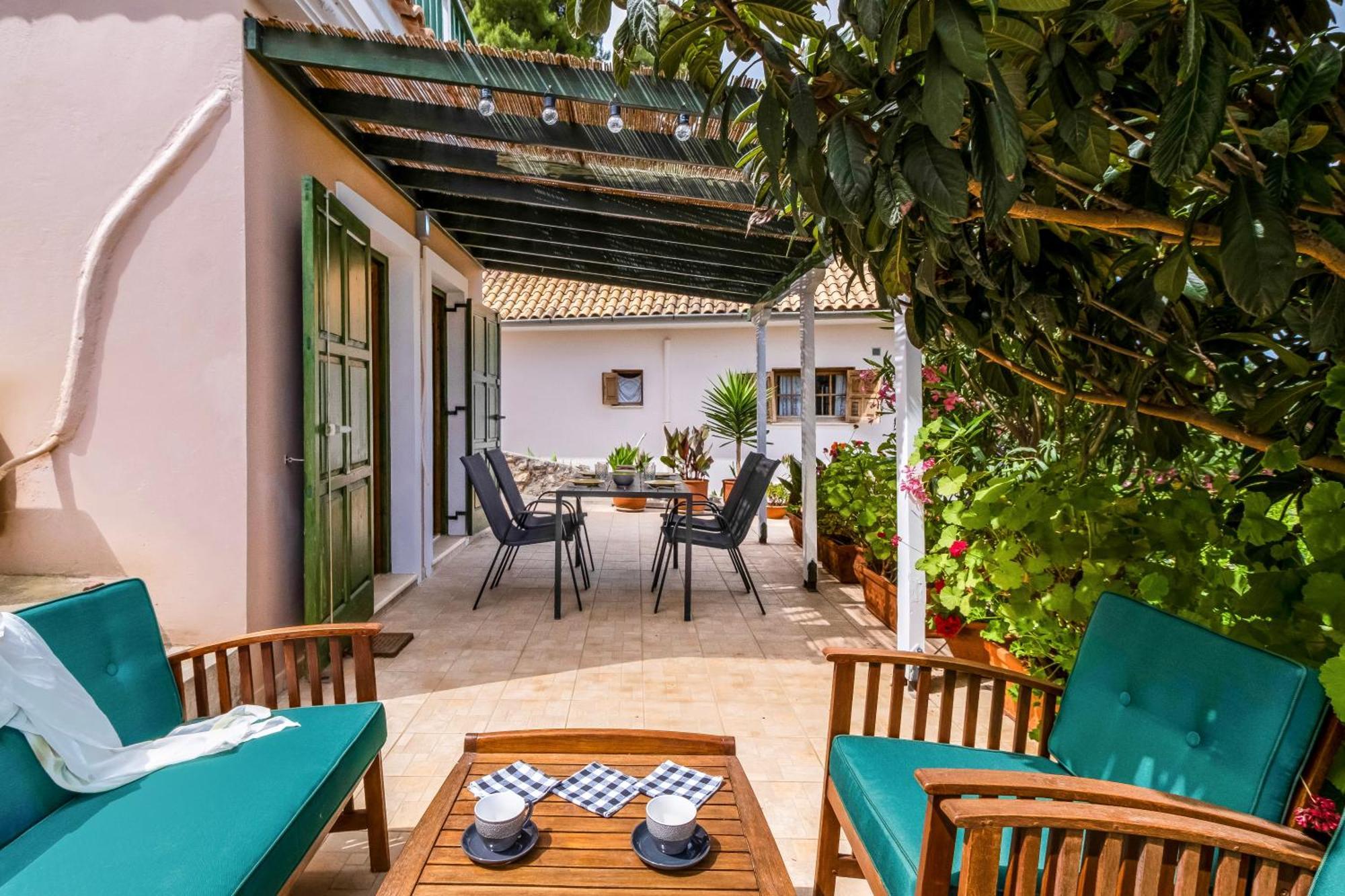 Theasea House Apartment
